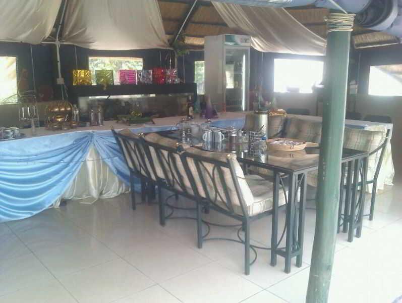 Bulawayo Continental Hotel Bagian luar foto